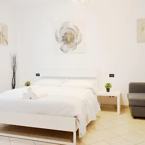 https://philips-apartment.it-lombardy.com
